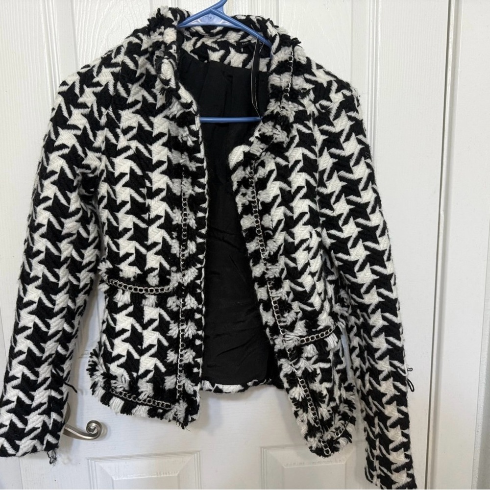 Fashion Nova Black and White Patterned Blazer